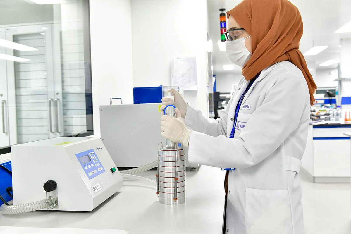Мы паспяхова і з гонарам прадстаўляем World Medicine